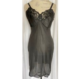 🌹SOLD🌹Vintage 50s Mistee Black Lace Trimmed Slip Dress Size 36 Medium